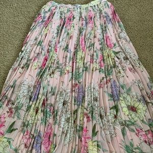 Midi pleat chiffon skirt